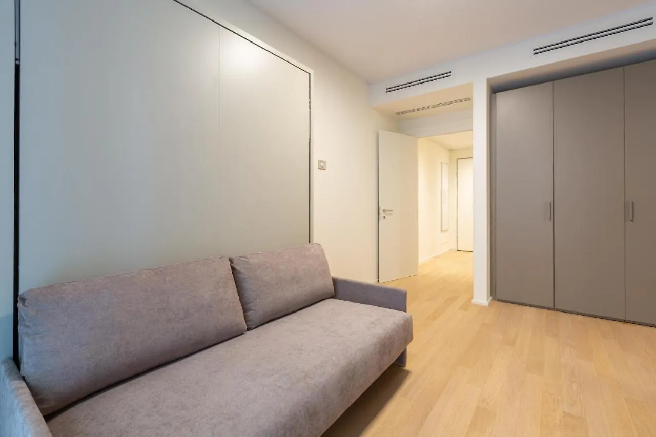 Cozy Flat With Parking Apartment Milan