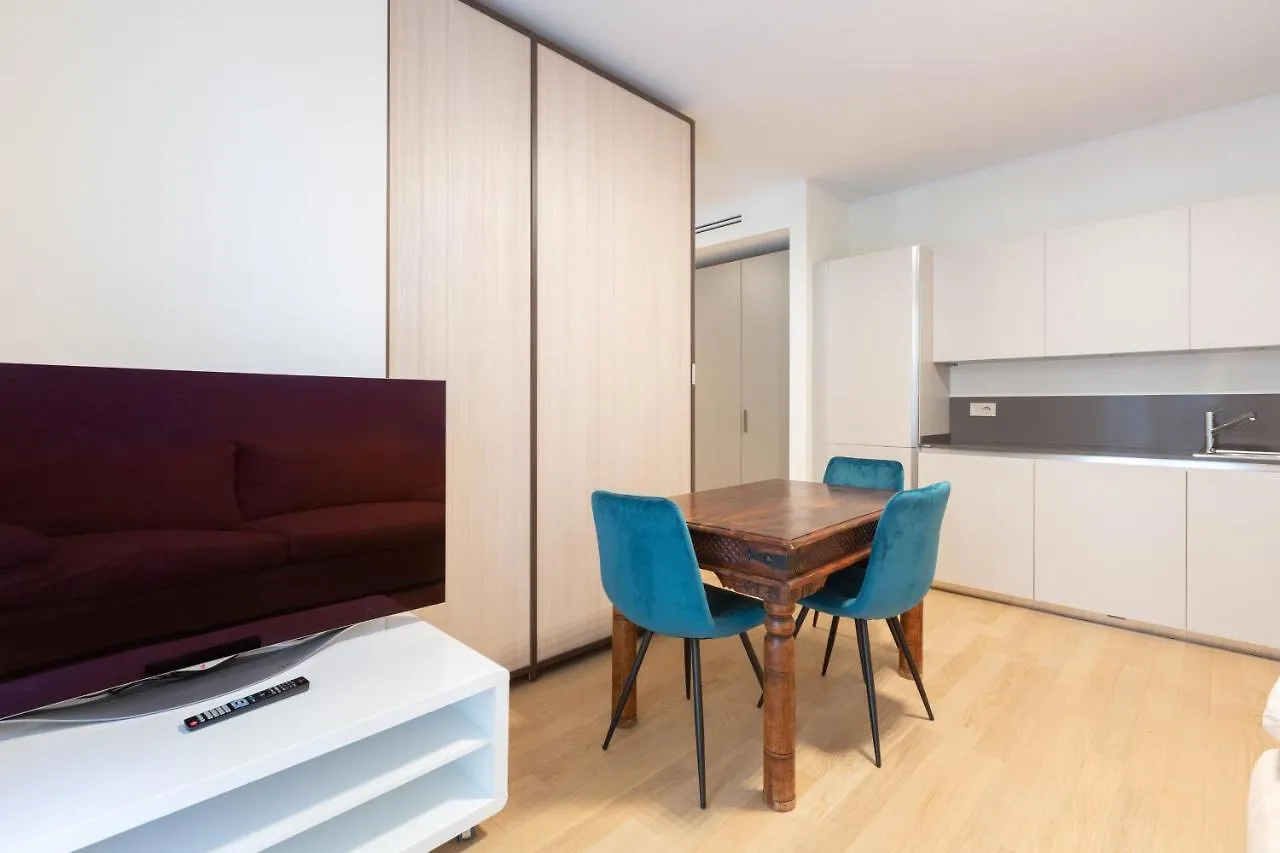 Cozy Flat With Parking location